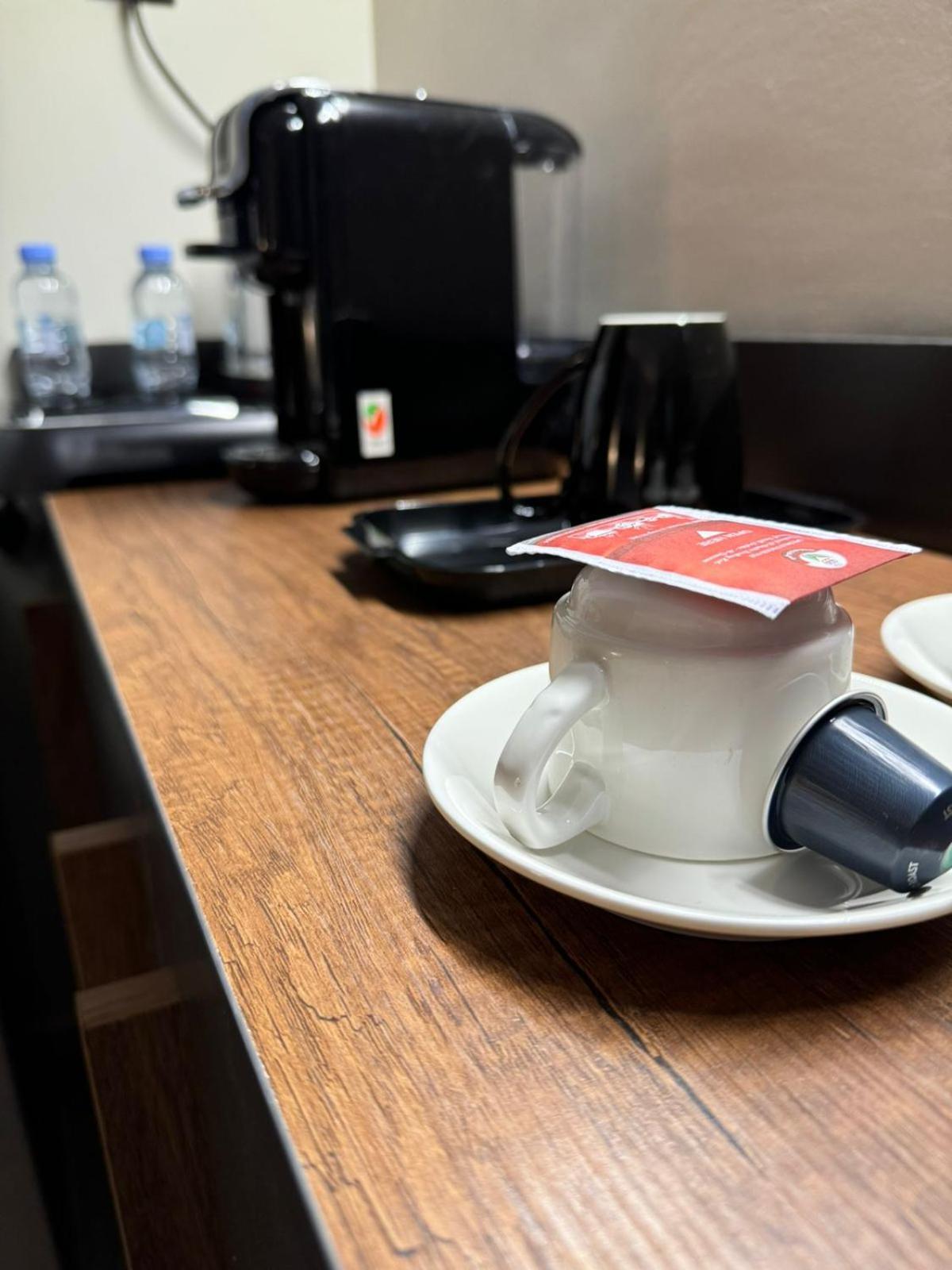 ريح بالك Hotell Dammam Exteriör bild